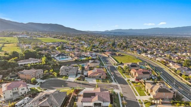 4050 Murphy Court, Corona, CA 92881