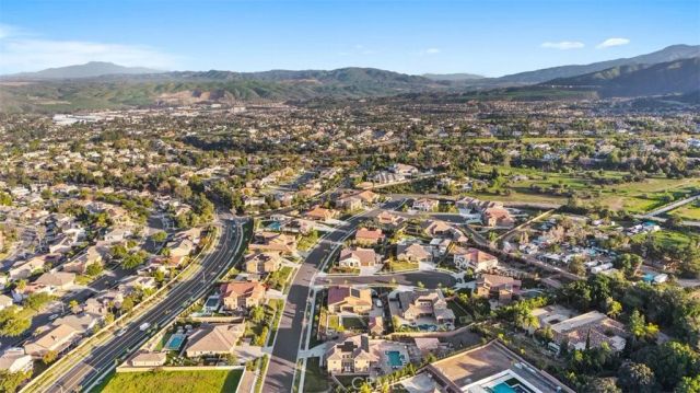 4050 Murphy Court, Corona, CA 92881