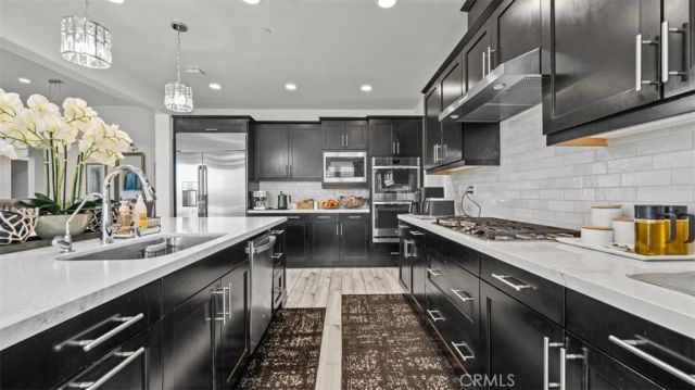 4050 Murphy Court, Corona, CA 92881