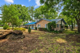 305 Bluebonnet Drive, Grapevine, TX 76051