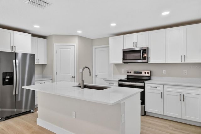 1522 PINE STREET, Orlando, FL 32824