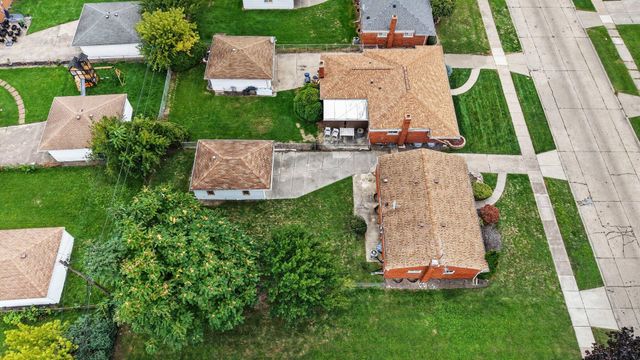 16741 Bell Avenue, Eastpointe City, MI 48021