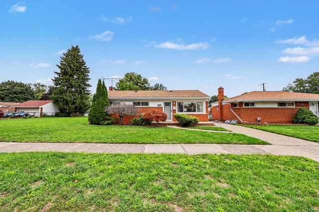 16741 Bell Avenue, Eastpointe City, MI 48021