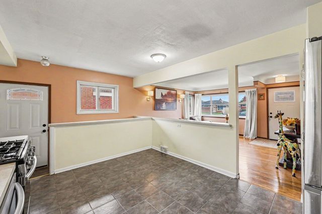 16741 Bell Avenue, Eastpointe City, MI 48021