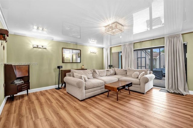 107 Heatherbrook Way 145, Hollywood, FL 33021