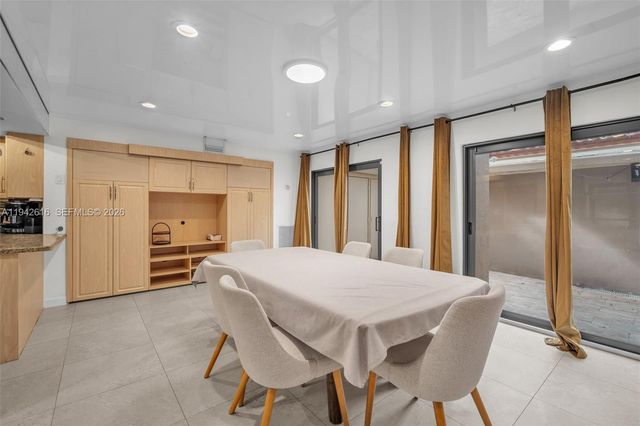 107 Heatherbrook Way 145, Hollywood, FL 33021