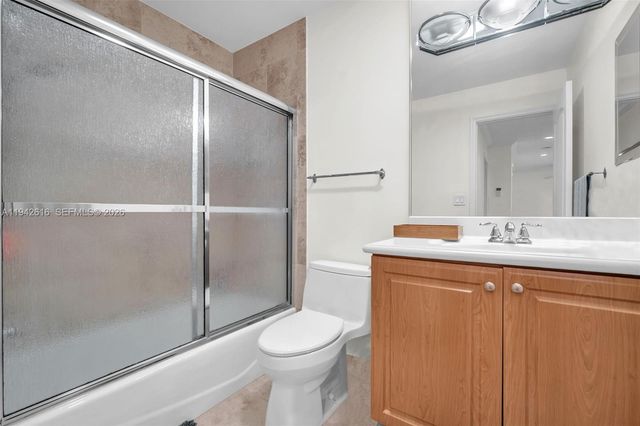 107 Heatherbrook Way 145, Hollywood, FL 33021