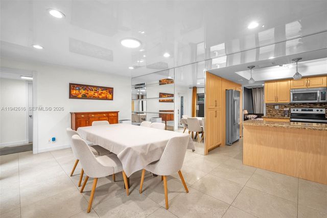 107 Heatherbrook Way 145, Hollywood, FL 33021