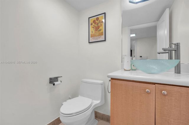 107 Heatherbrook Way 145, Hollywood, FL 33021