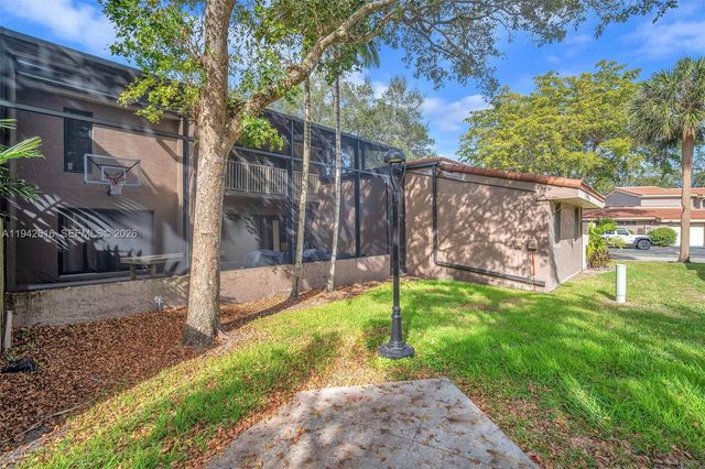 107 Heatherbrook Way 145, Hollywood, FL 33021