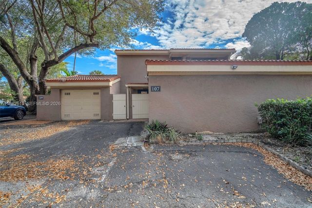 107 Heatherbrook Way 145, Hollywood, FL 33021