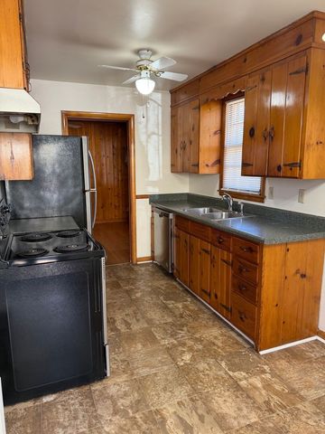 1220 Harwood Dr, Nashville, TN 37206