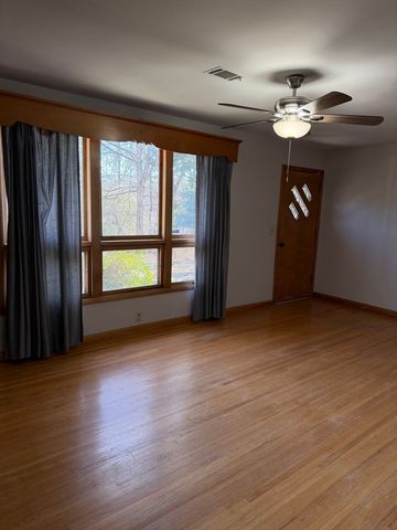 1220 Harwood Dr, Nashville, TN 37206