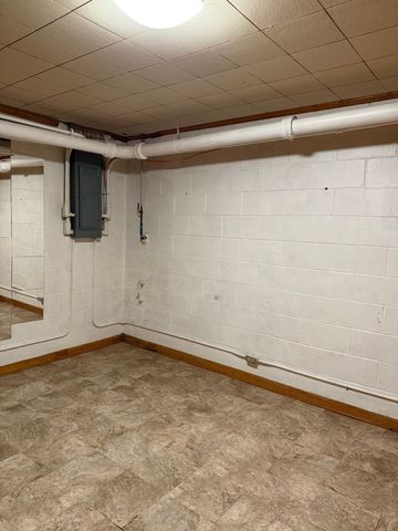 1220 Harwood Dr, Nashville, TN 37206