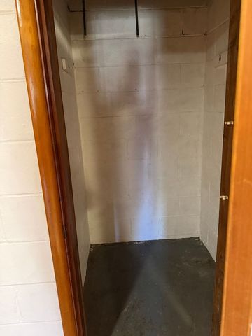 1220 Harwood Dr, Nashville, TN 37206