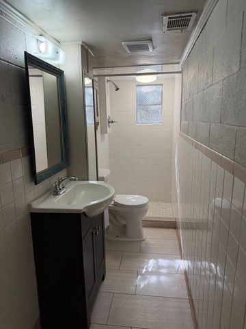 1220 Harwood Dr, Nashville, TN 37206