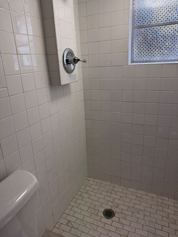 1220 Harwood Dr, Nashville, TN 37206