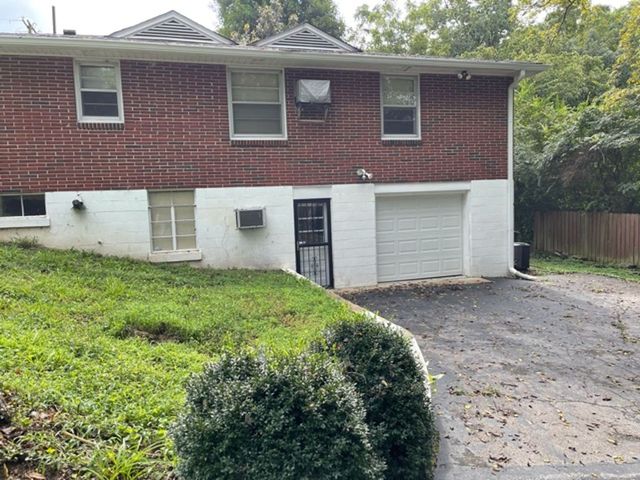 1220 Harwood Dr, Nashville, TN 37206