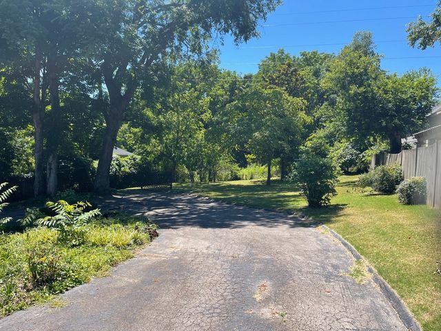 1220 Harwood Dr, Nashville, TN 37206