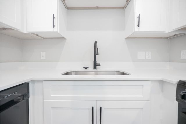 2101 Reinke Road 3105, Waller, TX 77484