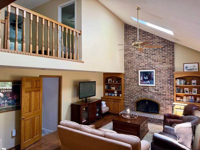 715 N Almond Drive, Simpsonville, SC 29681