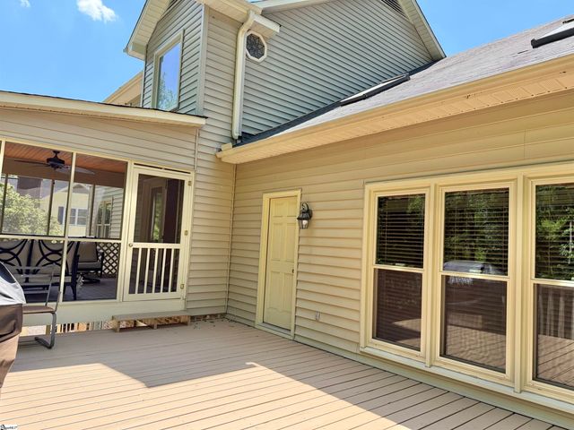 715 N Almond Drive, Simpsonville, SC 29681