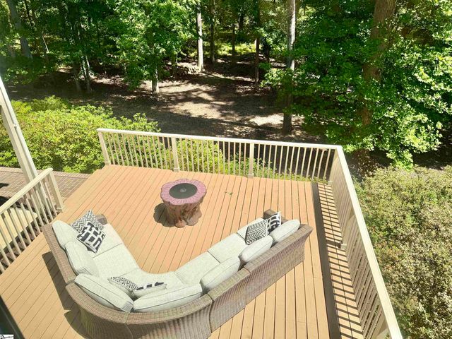 715 N Almond Drive, Simpsonville, SC 29681
