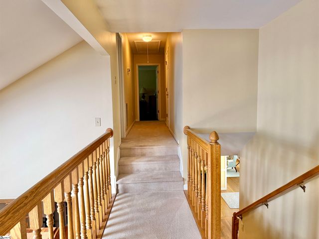 715 N Almond Drive, Simpsonville, SC 29681
