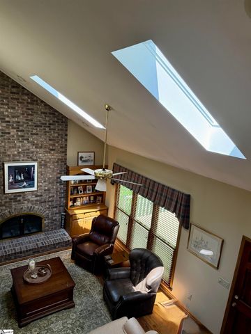 715 N Almond Drive, Simpsonville, SC 29681