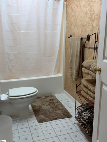 715 N Almond Drive, Simpsonville, SC 29681