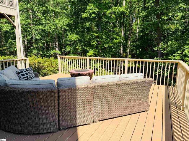 715 N Almond Drive, Simpsonville, SC 29681