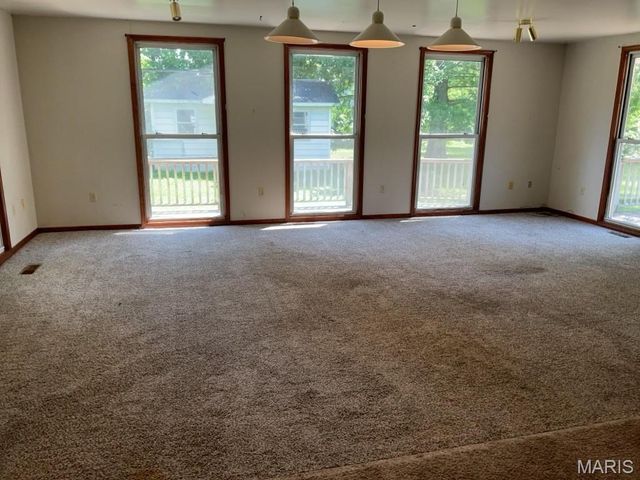 13875 Highway Pp, Dixon, MO 65459