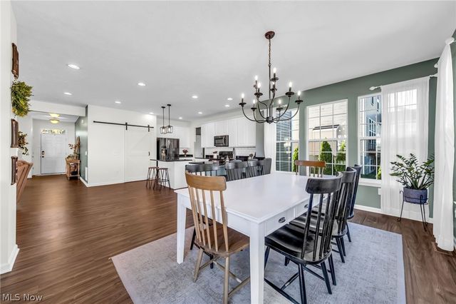 345 Woodside Lane, Tallmadge, OH 44278
