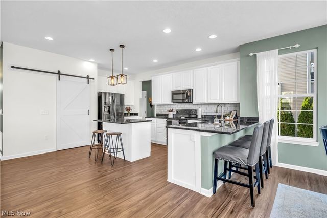 345 Woodside Lane, Tallmadge, OH 44278