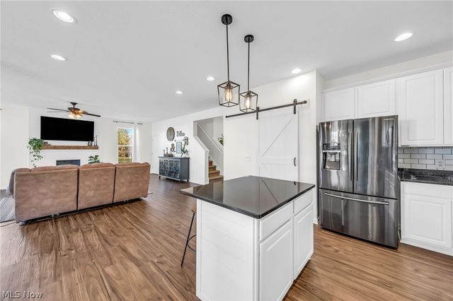 345 Woodside Lane, Tallmadge, OH 44278