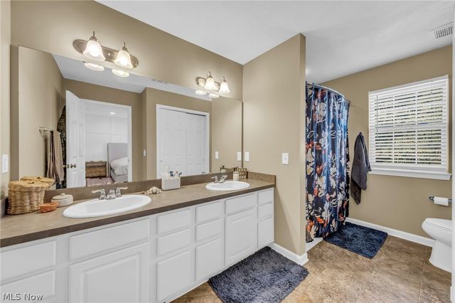 345 Woodside Lane, Tallmadge, OH 44278