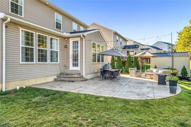 345 Woodside Lane, Tallmadge, OH 44278