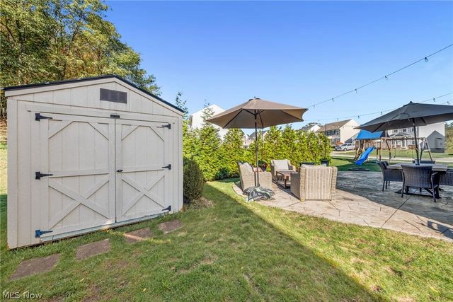 345 Woodside Lane, Tallmadge, OH 44278