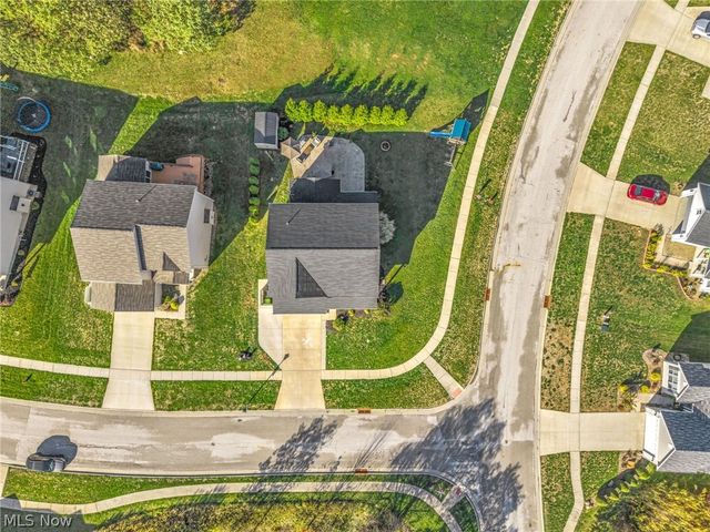 345 Woodside Lane, Tallmadge, OH 44278