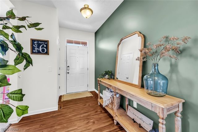 345 Woodside Lane, Tallmadge, OH 44278