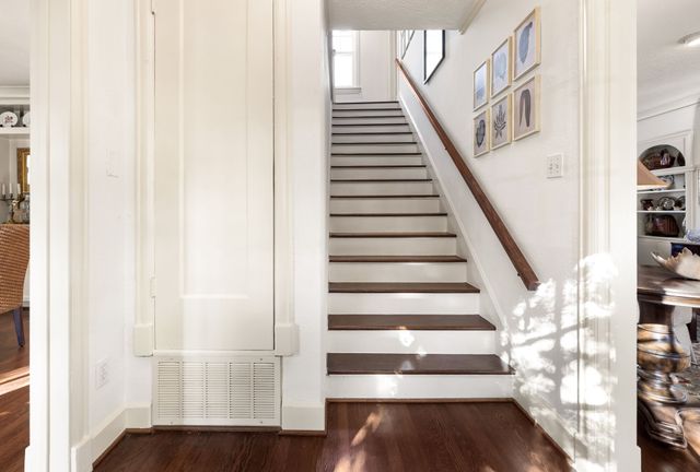 6943 Wildgrove Avenue, Dallas, TX 75214