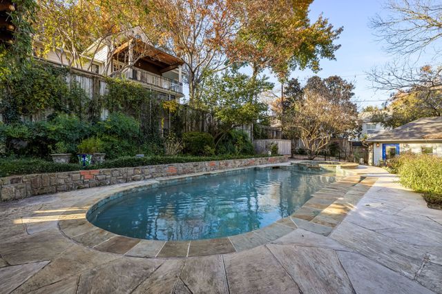 6943 Wildgrove Avenue, Dallas, TX 75214