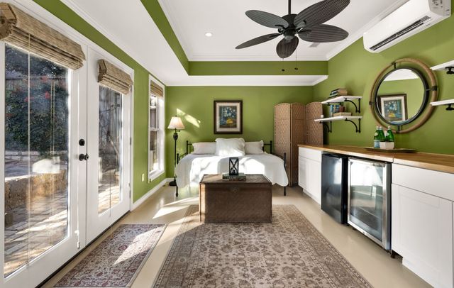 6943 Wildgrove Avenue, Dallas, TX 75214