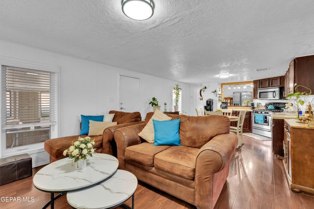 10771 Wilton Place, Socorro, TX 79927