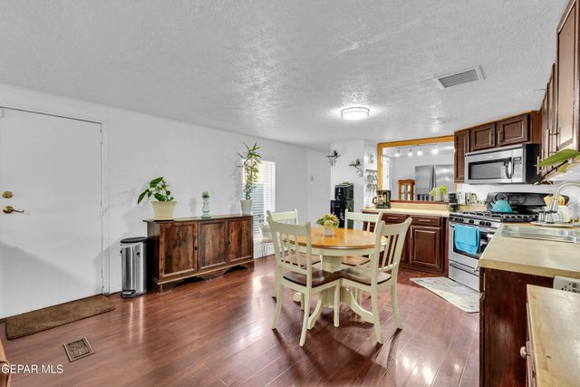 10771 Wilton Place, Socorro, TX 79927