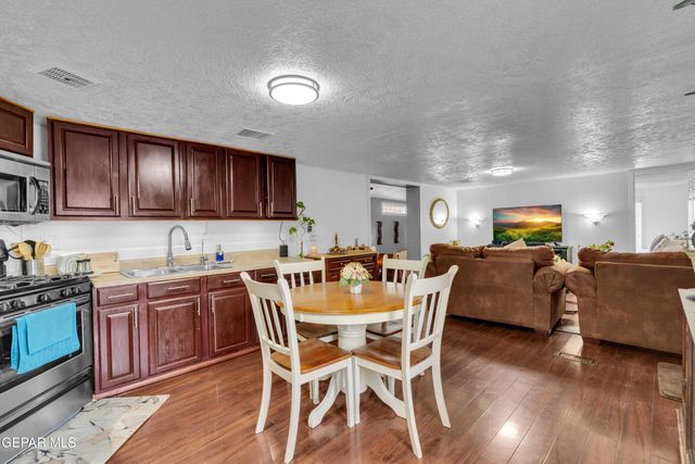 10771 Wilton Place, Socorro, TX 79927