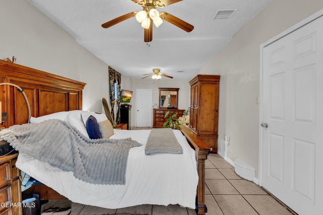 10771 Wilton Place, Socorro, TX 79927