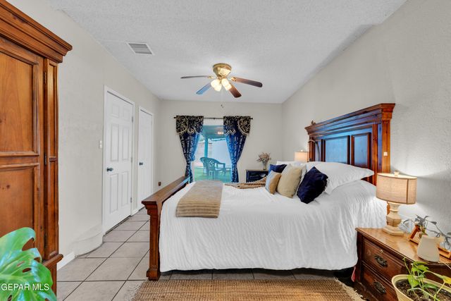 10771 Wilton Place, Socorro, TX 79927