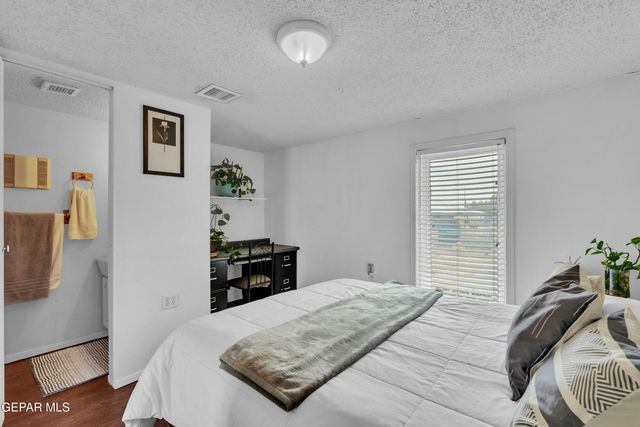 10771 Wilton Place, Socorro, TX 79927
