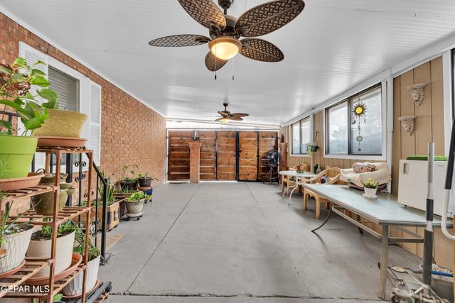 10771 Wilton Place, Socorro, TX 79927